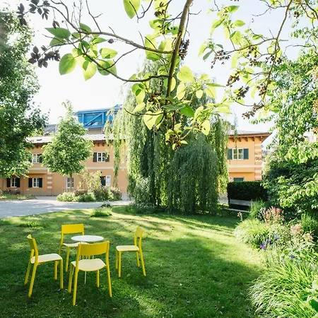 Yellow Flat By Grazrentals With Location & Free Parking Апартаменты