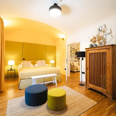 Yellow Flat By Grazrentals With Location & Free Parking Apartment