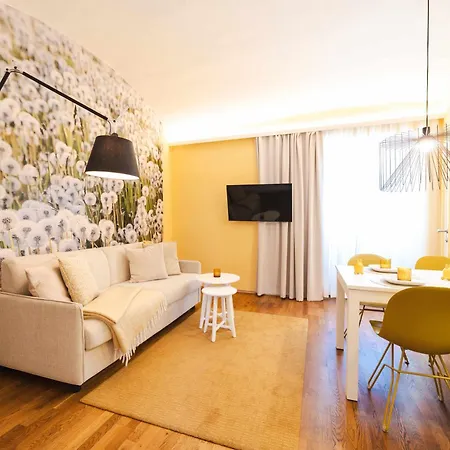 Yellow Flat By Grazrentals Vaulted Kitchen&pet Friendly&free Parking Apartment Graz