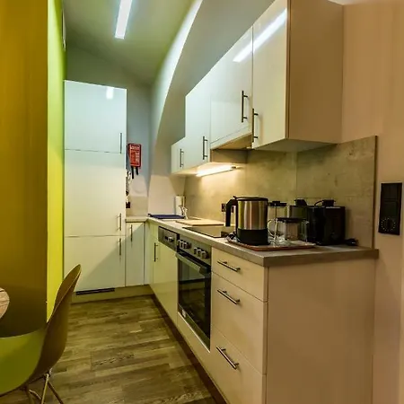 Apartment Yellow Flat By Grazrentals With Location & Free Parking *